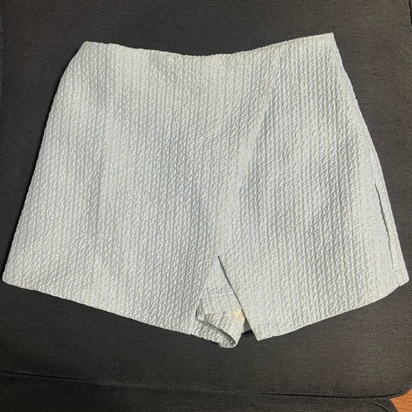 Coord Set - Blouse & Skort - Picture 4 of 7